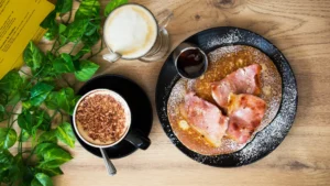 rendezvous-cafe_cappuccino_ latte_bacon_pancakes